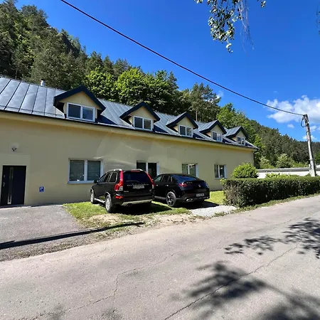 Elysian 3 - Team Apartment