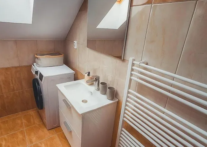 Elysian 3 - Team Lejlighed Trenčín